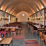 Karballa فندق أكساراي