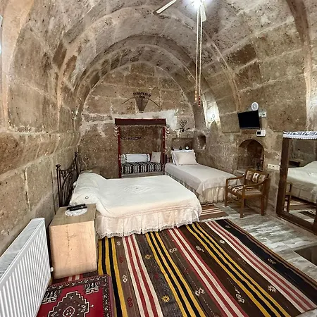Karballa 4* אקסאראי